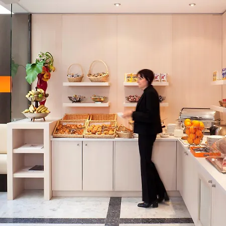 Mercure 15 Porte De Versailles Hotel 4*
