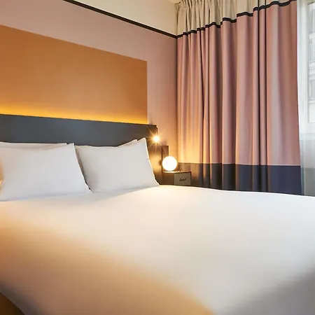 Hotel Mercure 15 Porte De Versailles 4*
