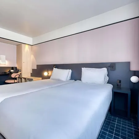 Hotel Mercure 15 Porte De Versailles 4*