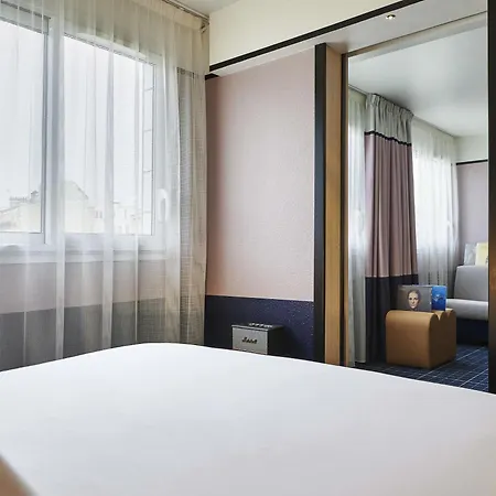 Hotel Mercure 15 Porte De Versailles 4*