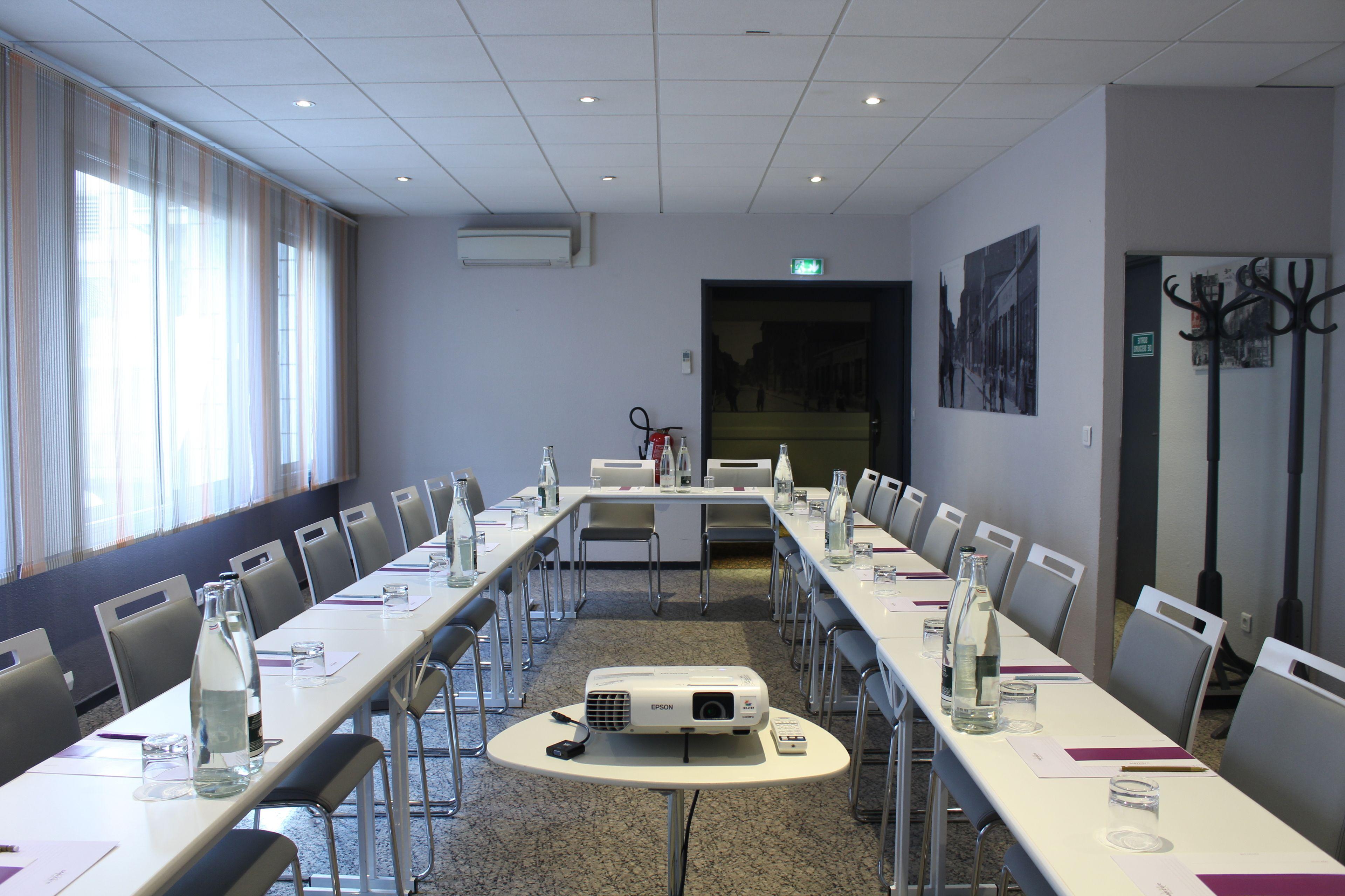 Mercure 15 Porte De Versailles Hotel