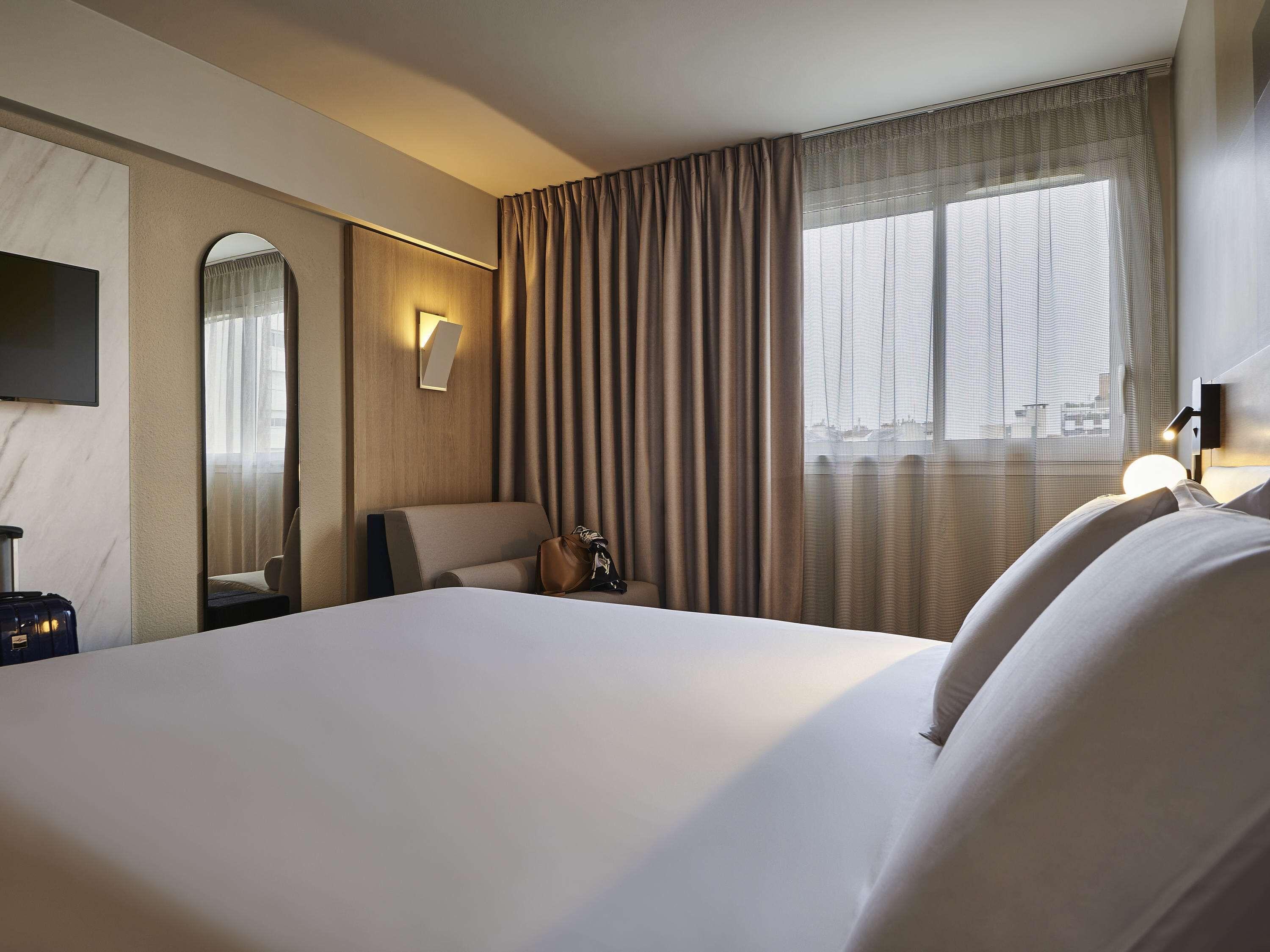Hotel Mercure 15 Porte De Versailles 4*