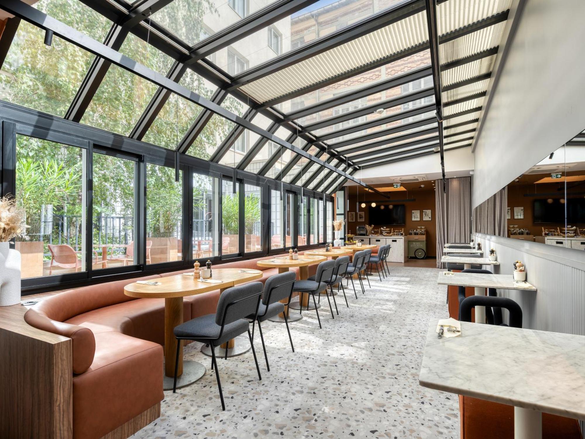 Mercure 15 Porte De Versailles 4*