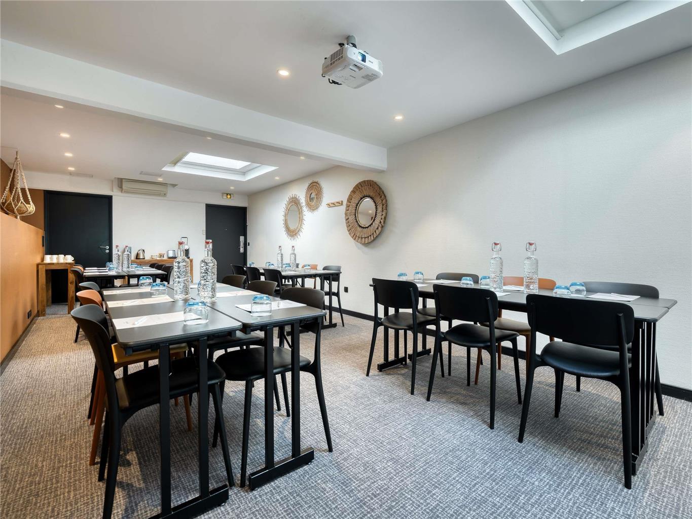 Hotel Mercure 15 Porte De Versailles 4*