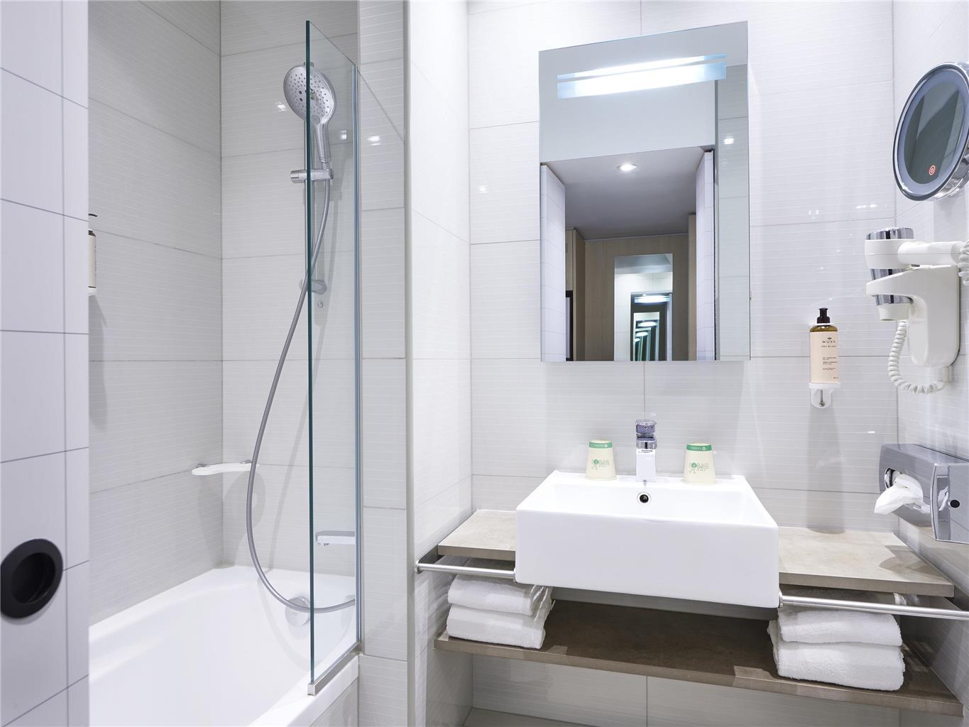 Mercure 15 Porte De Versailles 4*