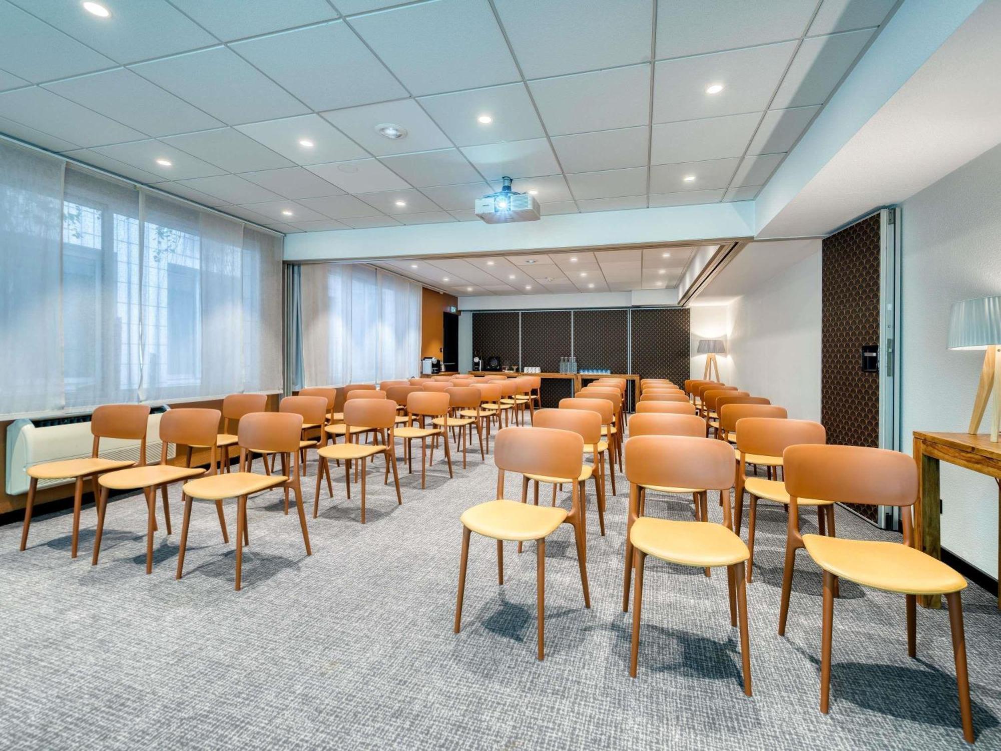 Mercure 15 Porte De Versailles Hotel Parigi