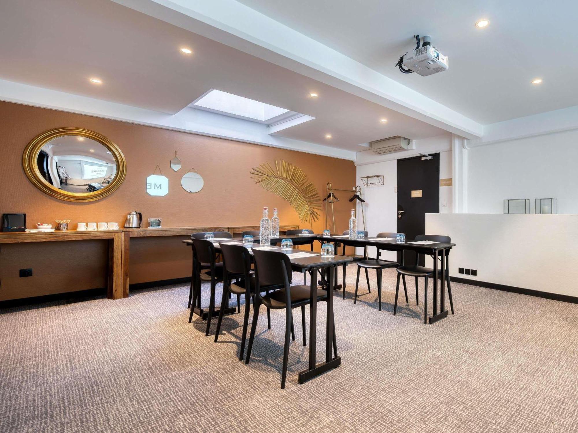 Mercure 15 Porte De Versailles 4* Parigi